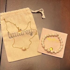 Taudrey matching Gold and Cream Necklace and bracelet